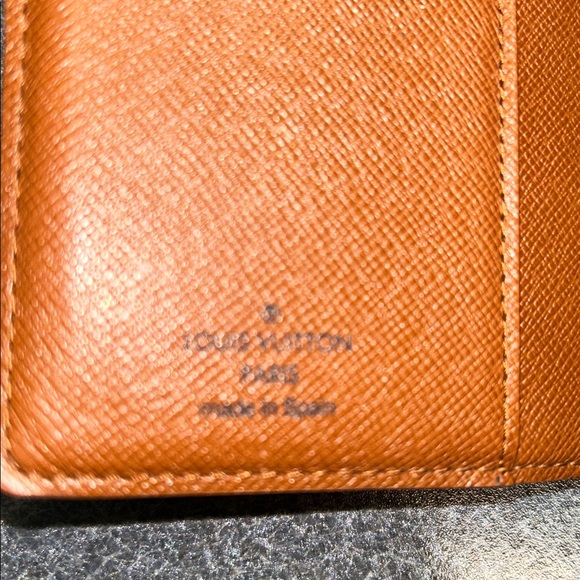 Louis Vuitton PM Agenda - Picture 9 of 13